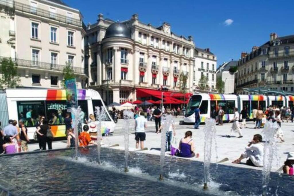Souvenirs D'Enfance-La Bonne Marienne-La Madeleine Apartamento Angers Exterior foto